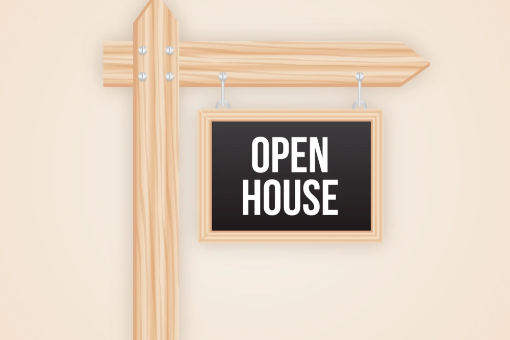 Exterior Hanging Displays Suitable for Home Properties